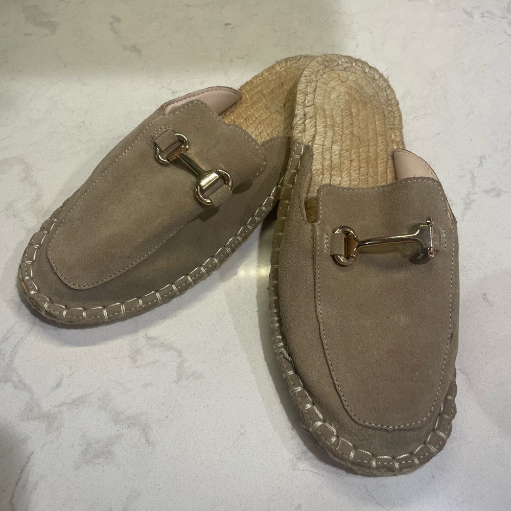 Hand Made Slip on Tan & Cream Mule Espadrille Loafers Size 7 Like New! - Picture 1 of 9